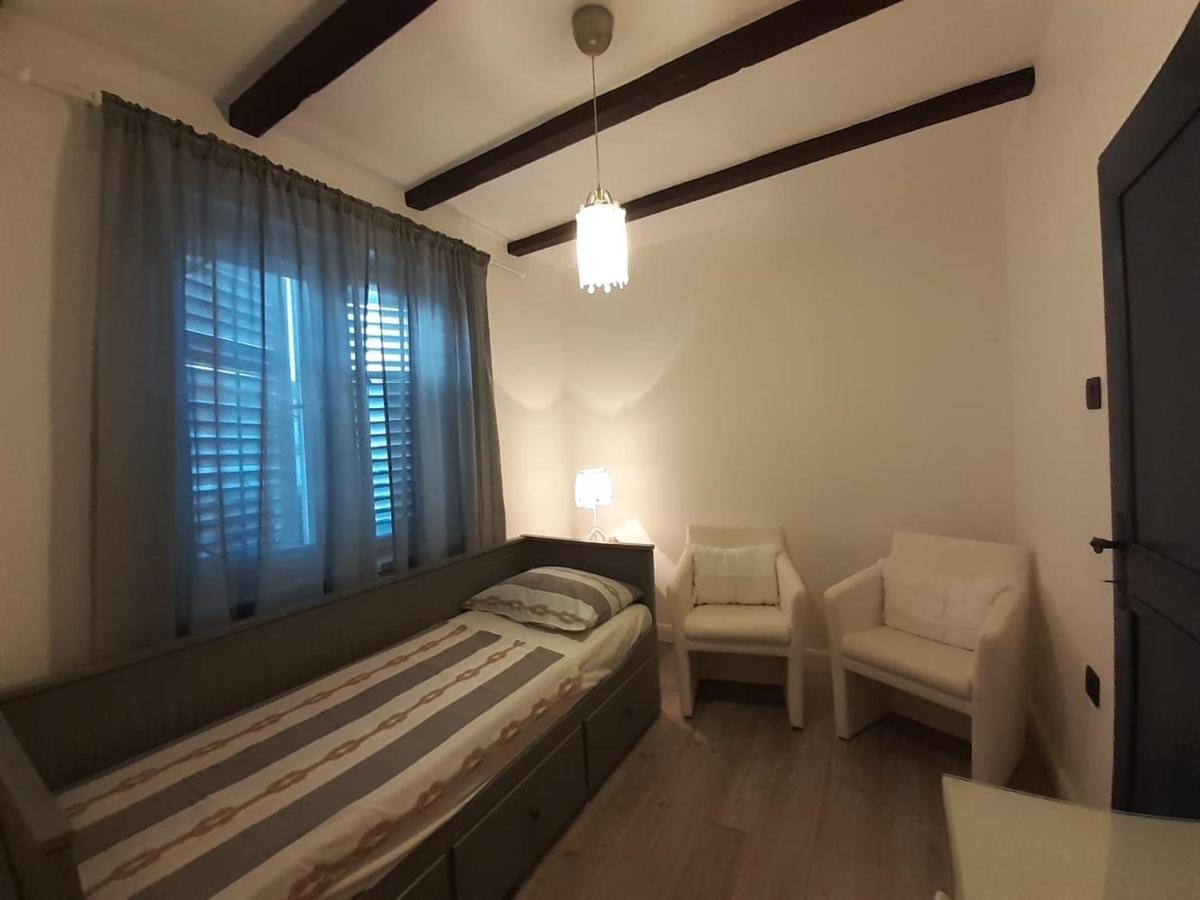 Apartments Dile Сукошан Екстер'єр фото